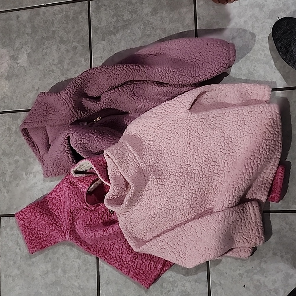 Fleece set of three pull overs size 4/5